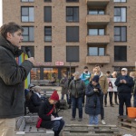 Solidaritätsaktion_gegen_RassismusJetzt Hier/Kultur vor Ort e.V. und die Überseekirche laden euch herzlich zu einer gemeinsamen Solidaritätsaktion ein. Anlass sind anonyme rassistische Anfeindungen, die in den vergangenen Wochen gegen Nachbar:innen gerichtet wurden. Wir wollen ein starkes Zeichen setzen – gegen Rassismus und für Vielfalt!Wann? Dienstag, 5. November 2024, ab 15 UhrWo? Überseewiese, Konsul-Smidt-Str. 33