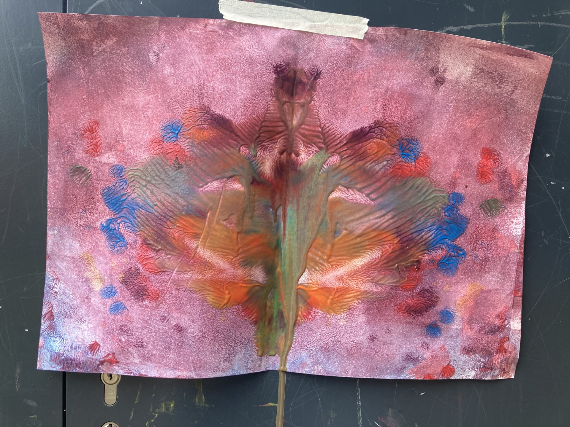 Dies ist eine abstrakte Gouache-Malerei